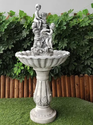 Boy and girl single layer flowing water fountain